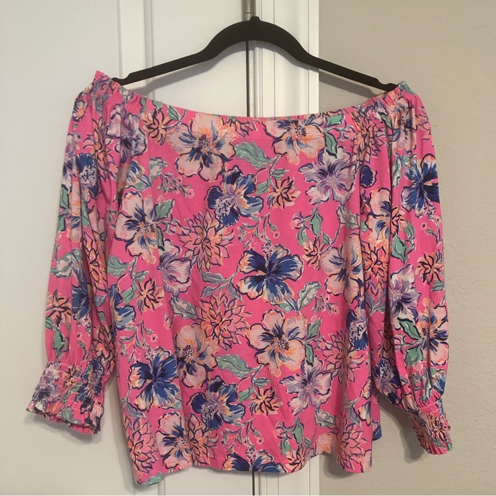 Lilly Pulitzer off the shoulder Lessa top